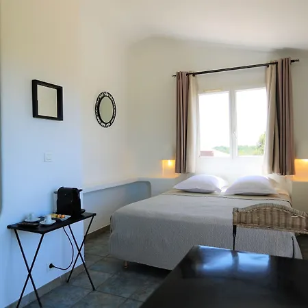 Les Toits De Santa Giulia פורטו-וישיו