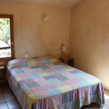 Hotel apartamentowy Les Toits De Santa Giulia