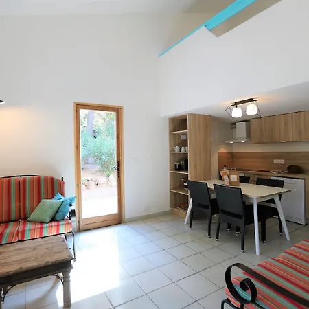 Les Toits De Santa Giulia פורטו-וישיו