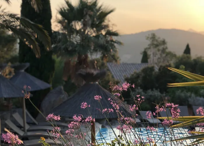 Les Toits De Santa Giulia Aparthotel Porto-Vecchio (Corsica)